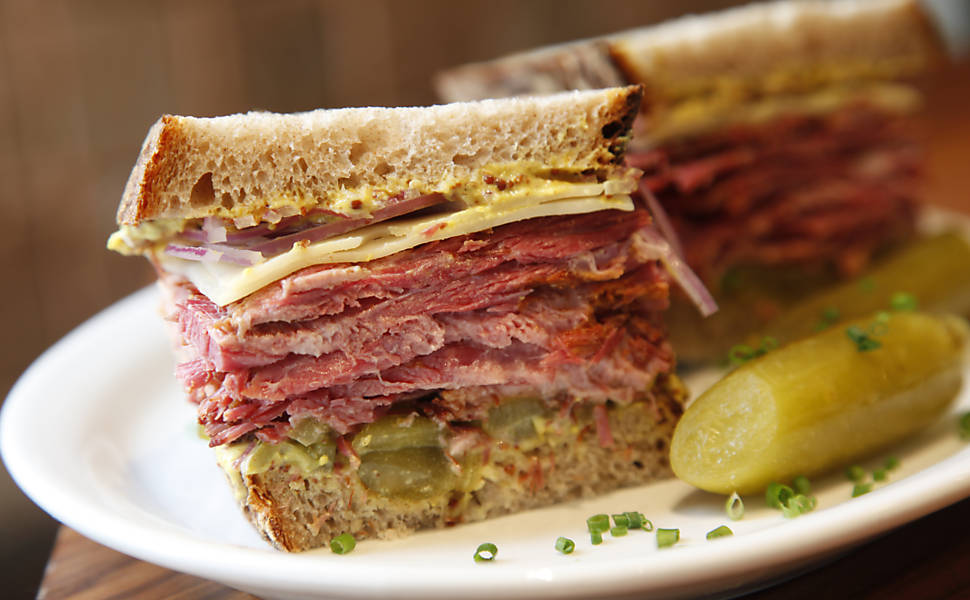 sanduíche de pastrami